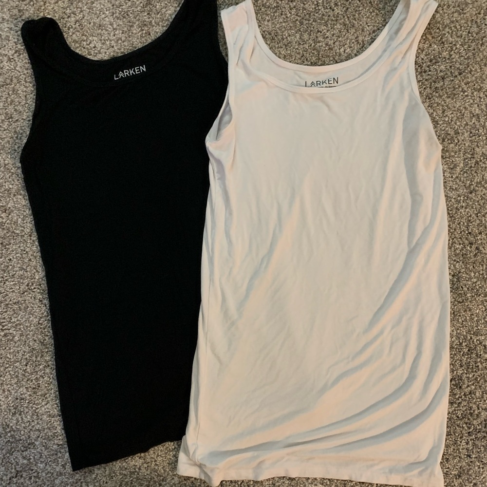 Larken Signature Tanktop - Maternity/post-Partum (1 Black, 1 White)